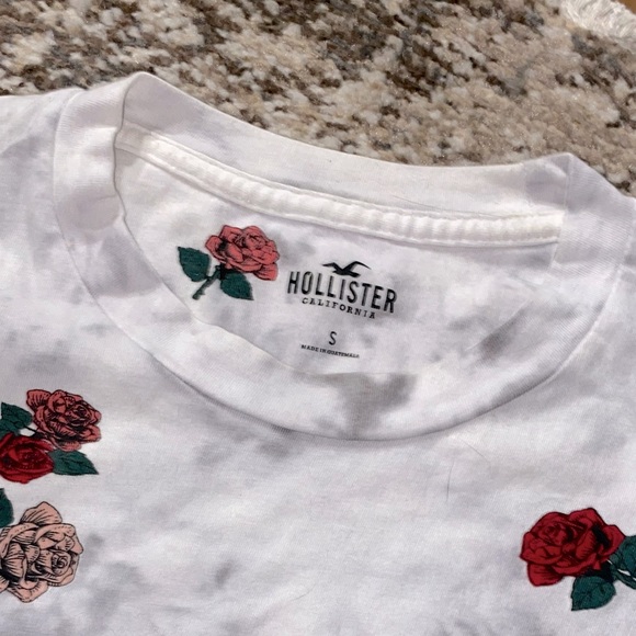 NWOT HOLLISTER Floral & Tie Dye T-Shirt, Size Small - Picture 3 of 6